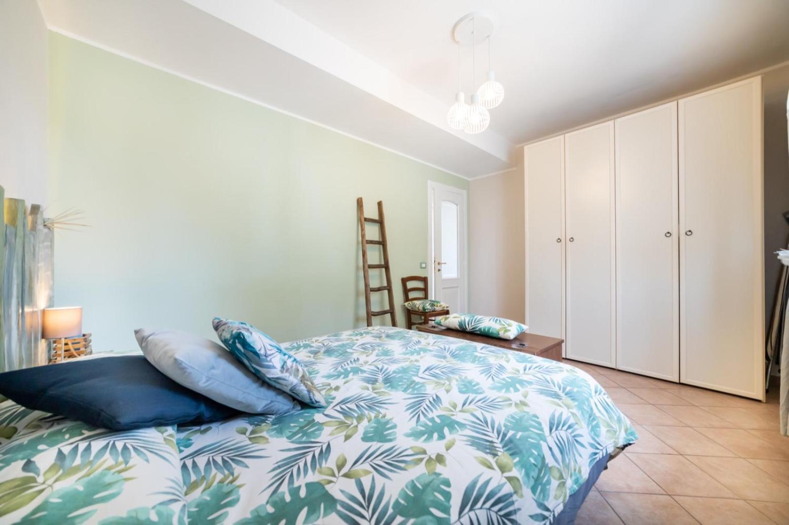 Chez Elle Apartment Imperia Bilik gambar